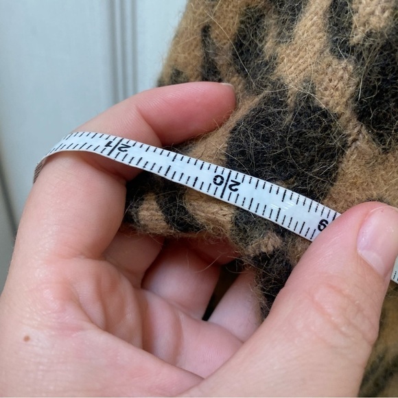 Opening ceremony animal print Cheetah crew Angora sweater XS - Picture 5 of 6